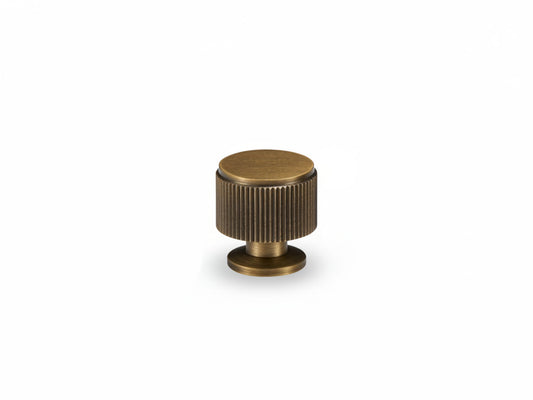 Solen Knob – Aged Brass