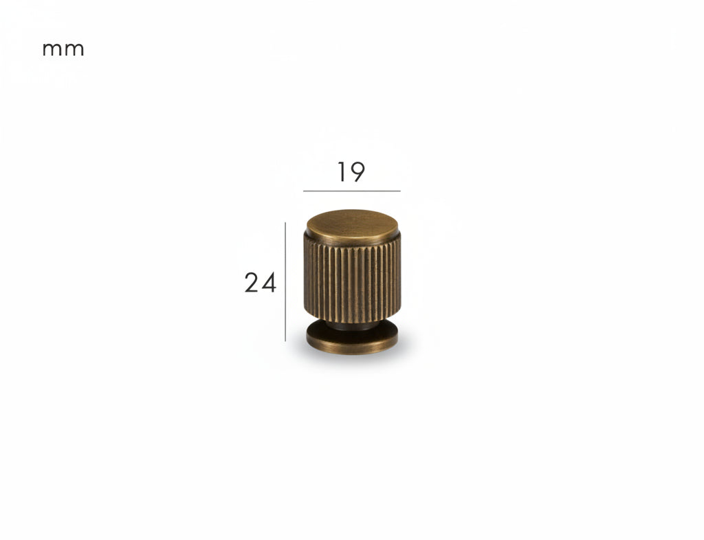 Solen Knob – Aged Brass