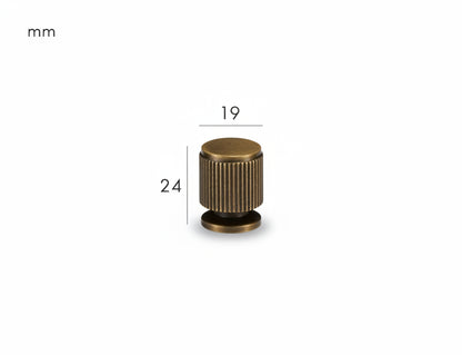Solen Knob – Aged Brass